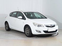 Opel Astra 2012