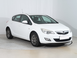 Opel Astra, 2012
