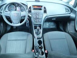 Opel Astra 2012