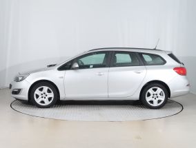 Opel Astra - 2013