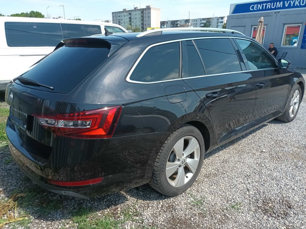 Škoda Superb