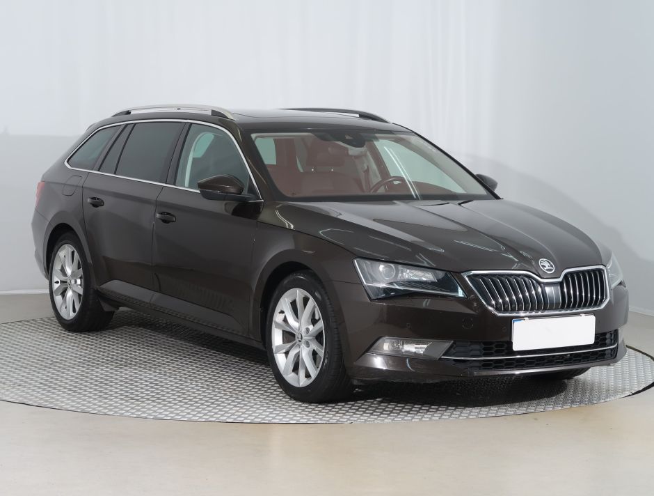 Skoda Superb - 2020