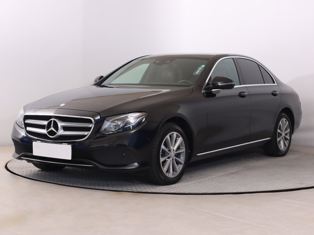 Mercedes-Benz E