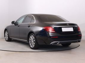 Mercedes-Benz E - 2016