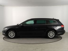 Volkswagen Passat - 2015