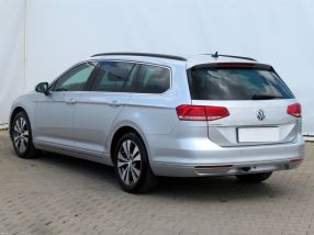 Volkswagen Passat - 2016