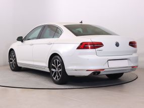 Volkswagen Passat - 2017