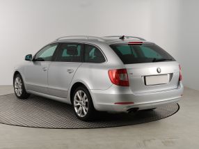 Skoda Superb - 2012