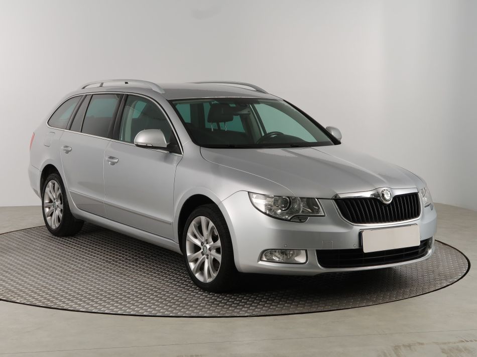 Skoda Superb - 2012
