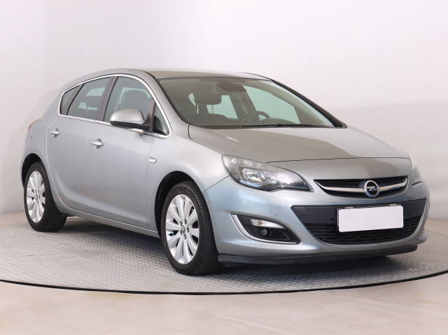 Opel Astra, 2013