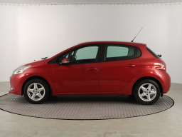 Peugeot 208 2013