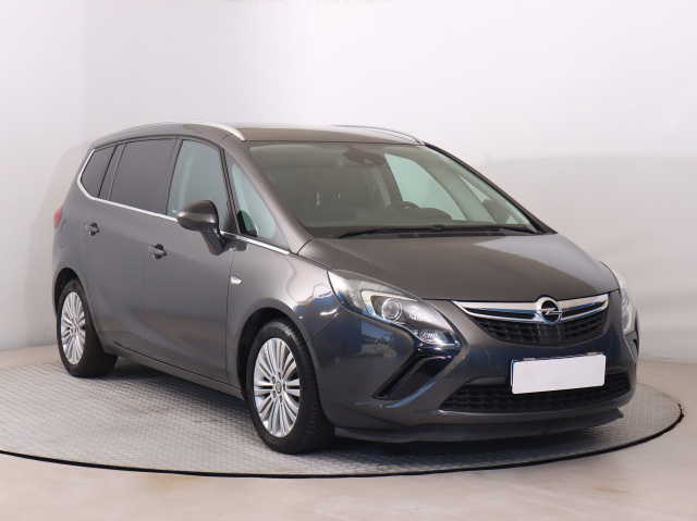 Opel Zafira 2016