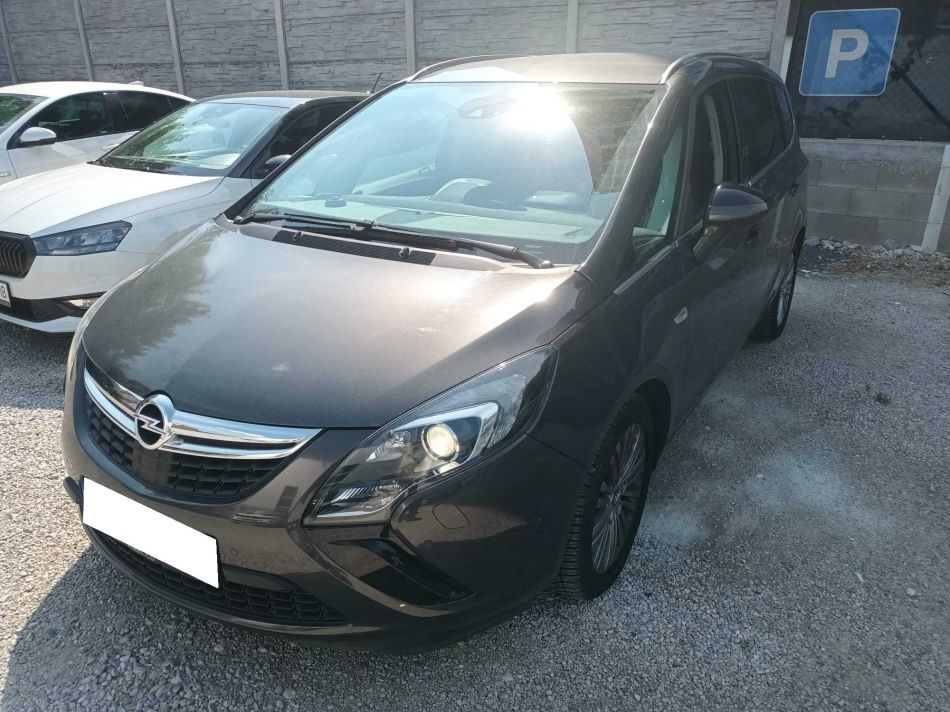 Opel Zafira - 2016