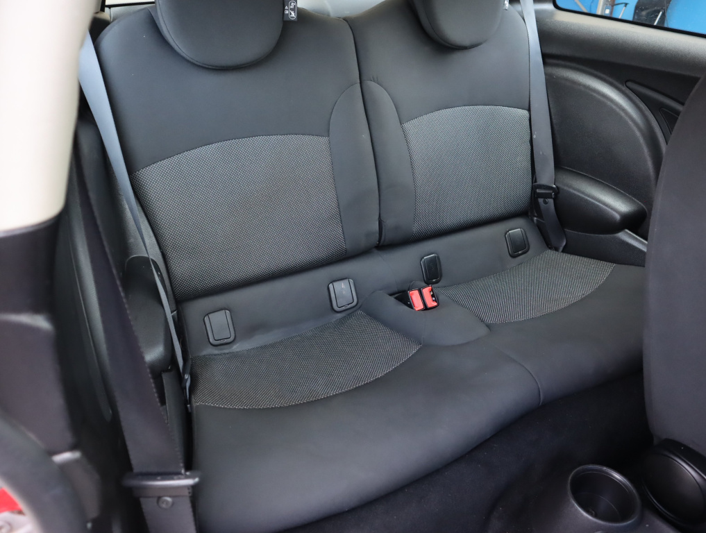 MINI 3-door