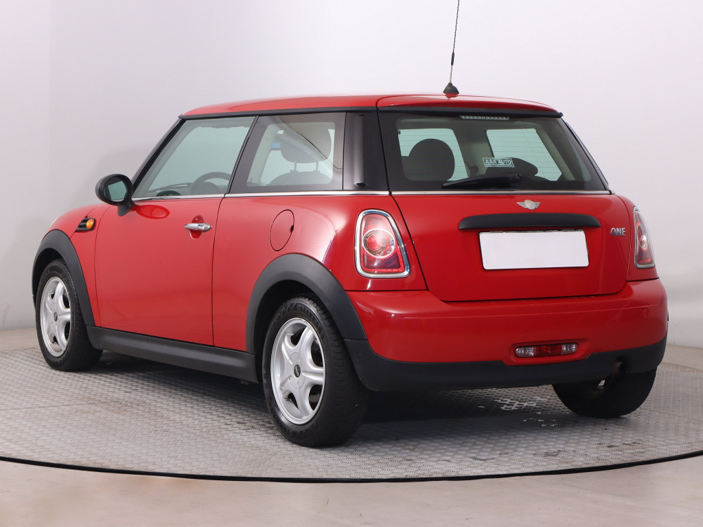 MINI 3-door