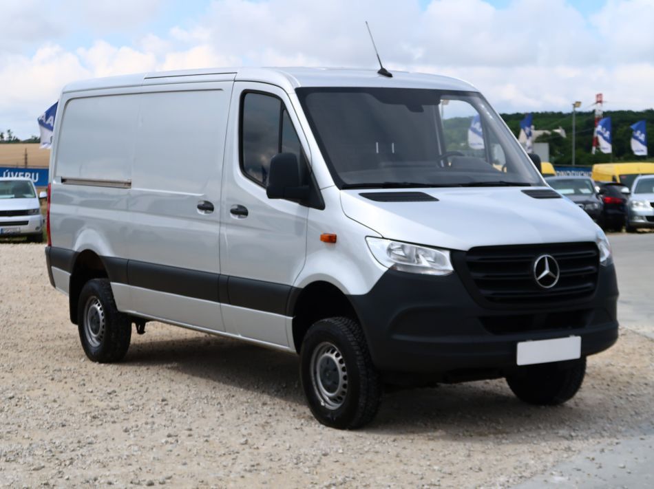 Mercedes-Benz Sprinter - 2020