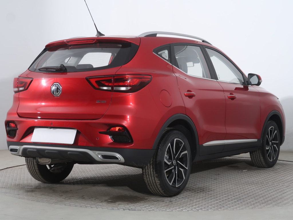 MG ZS SUV