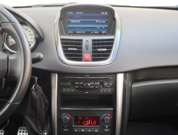 Peugeot 207 2012