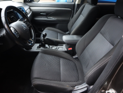 Mitsubishi Outlander 2016