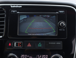 Mitsubishi Outlander 2016