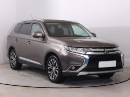 Mitsubishi Outlander 2016