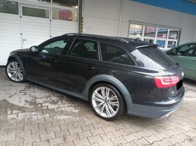 Audi Allroad - 2015