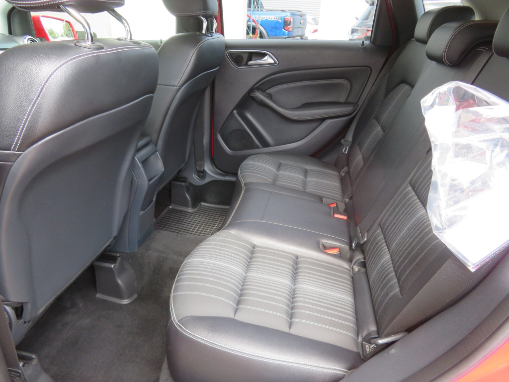 Mercedes-Benz B