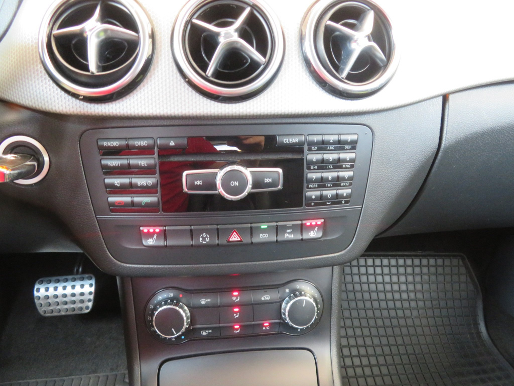 Mercedes-Benz B