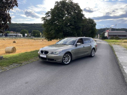 BMW 5 2004