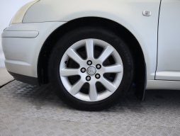 Toyota Avensis 2005