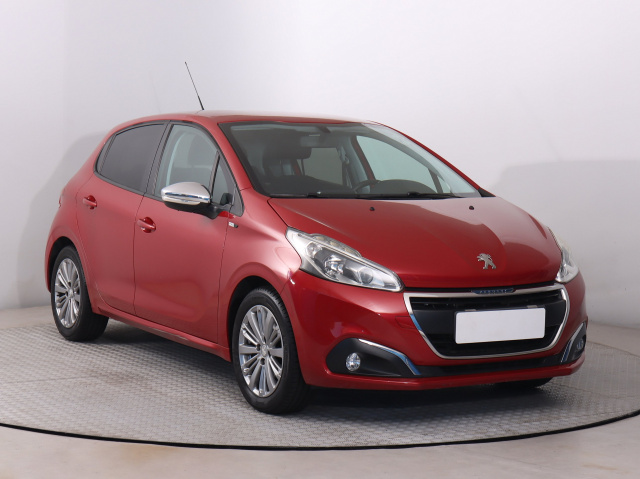 Peugeot 208 2016
