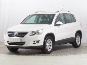 Volkswagen Tiguan - 2010