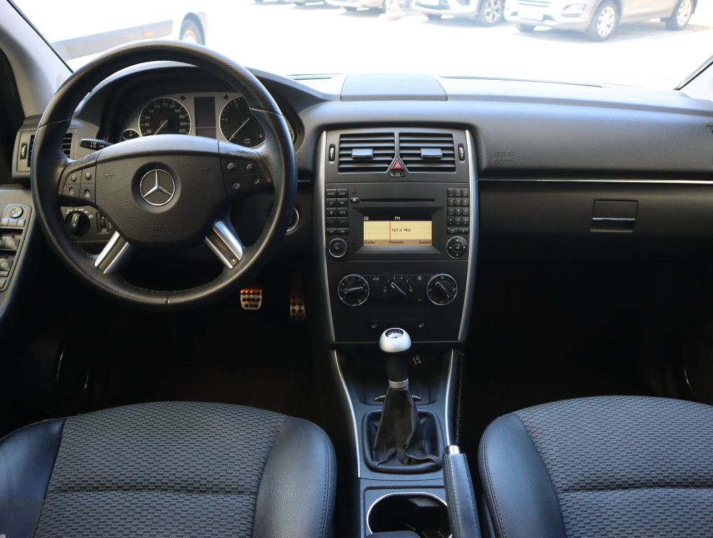 Mercedes-Benz B