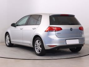 Volkswagen Golf - 2016