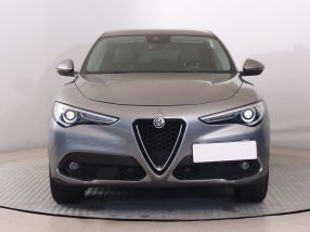 Alfa Romeo Stelvio - 2018
