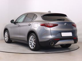 Alfa Romeo Stelvio - 2018