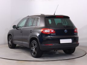 Volkswagen Tiguan - 2009
