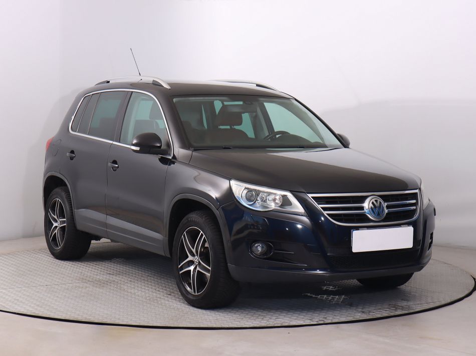 Volkswagen Tiguan - 2009