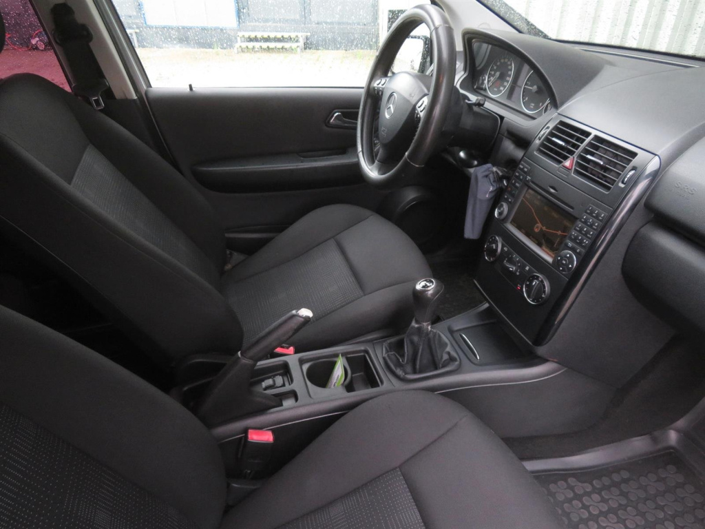 Mercedes-Benz A