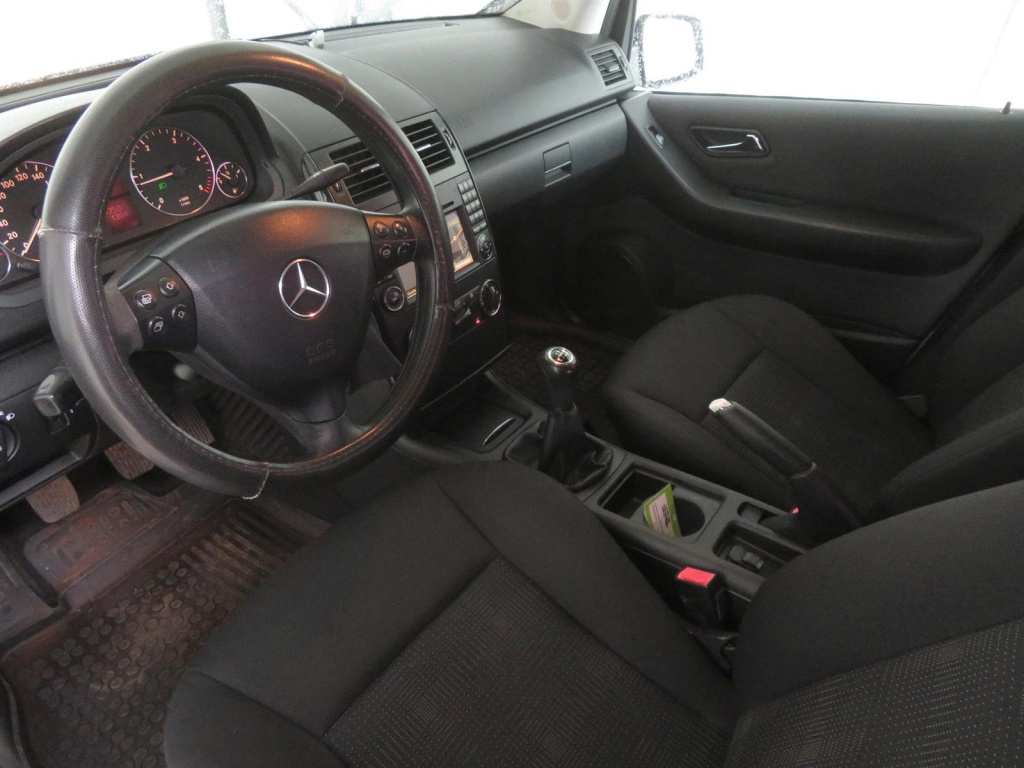 Mercedes-Benz A