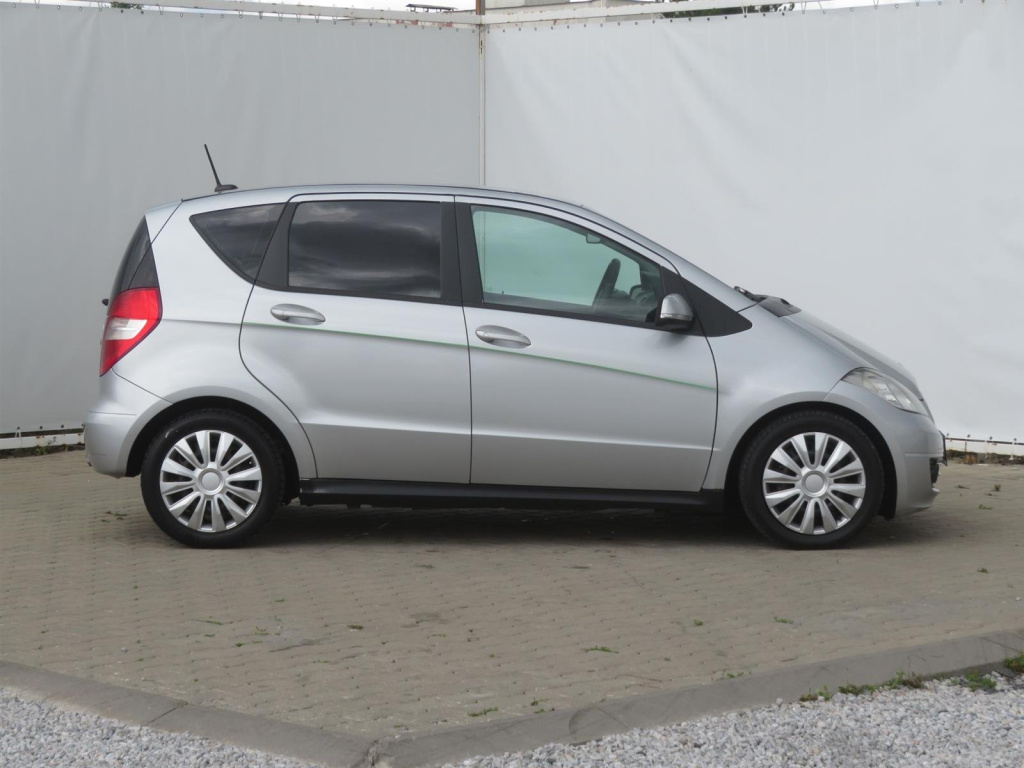 Mercedes-Benz A