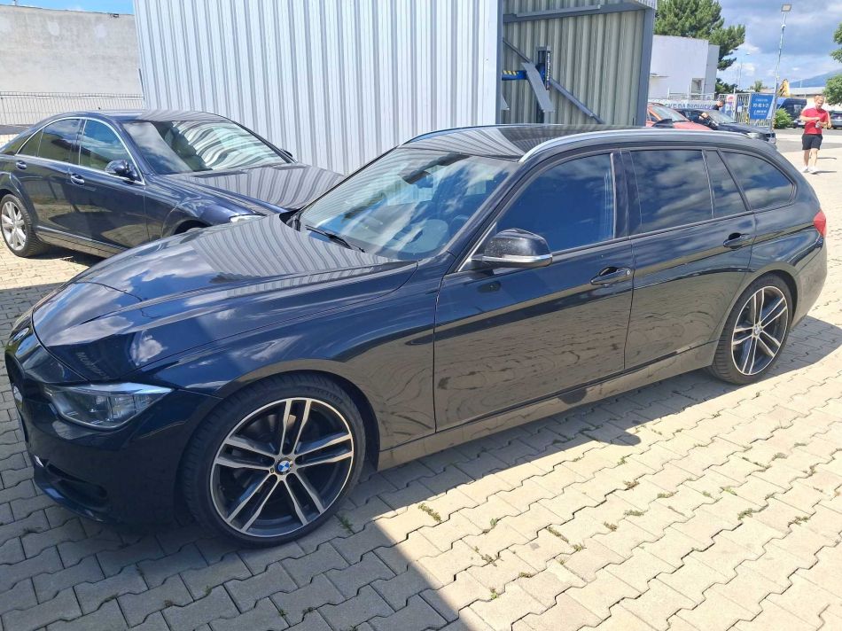 BMW 3 - 2015
