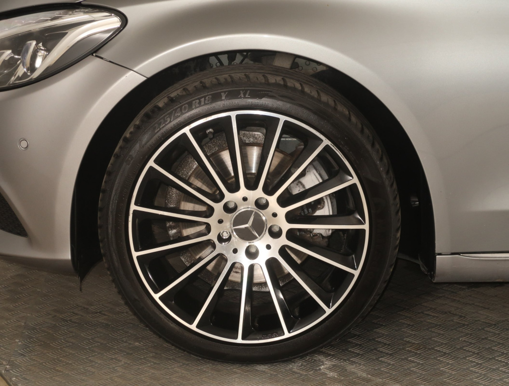 Mercedes-Benz C
