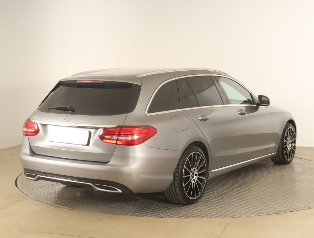 Mercedes-Benz C