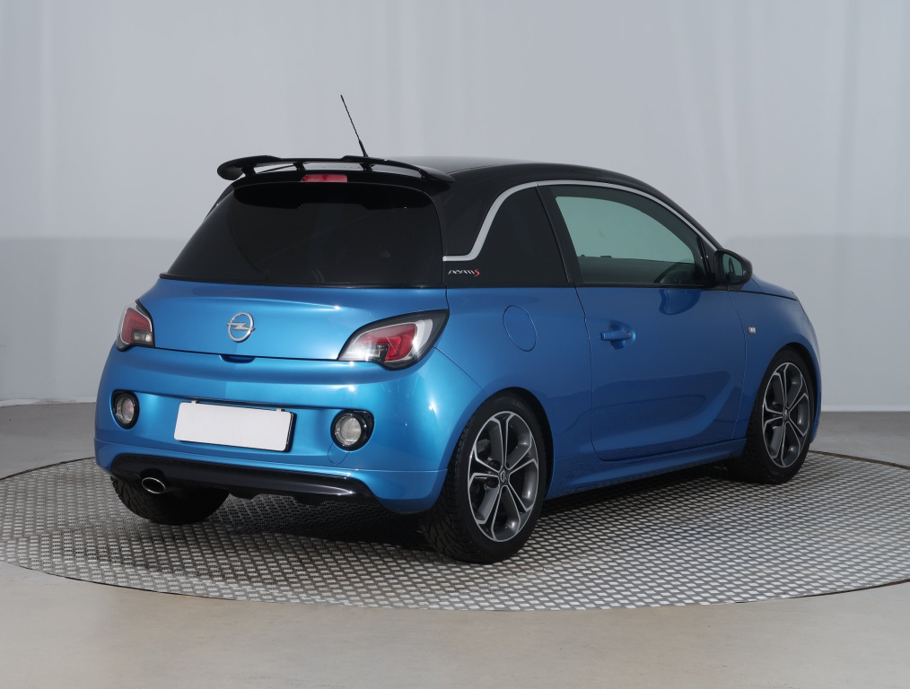 Opel Adam