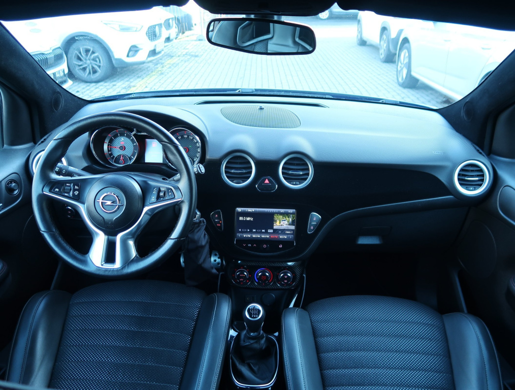 Opel Adam