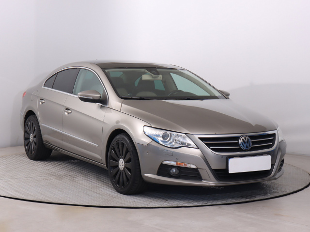 Volkswagen Passat CC, 2010