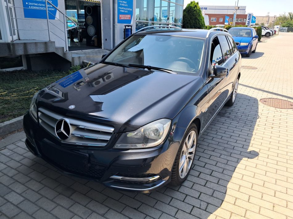 Mercedes-Benz C - 2012