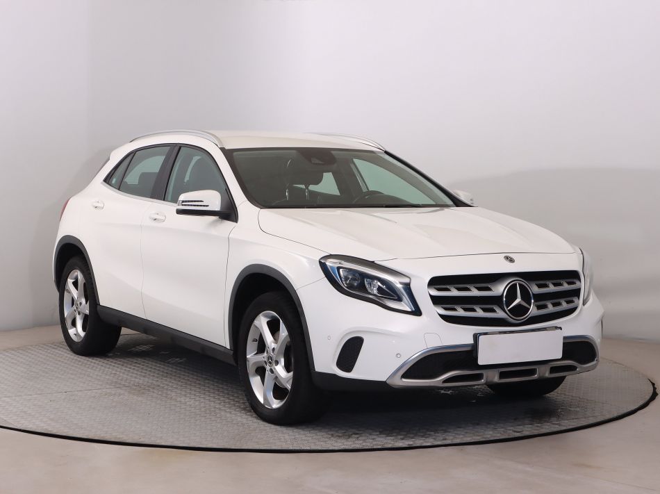 Mercedes-Benz GLA - 2019