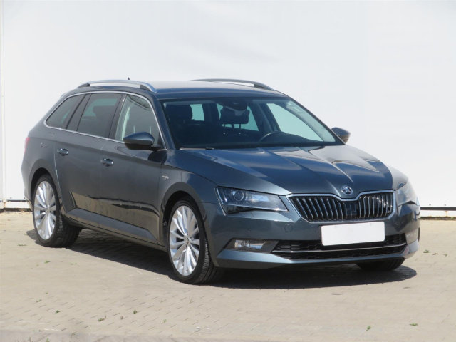 Škoda Superb, 2019